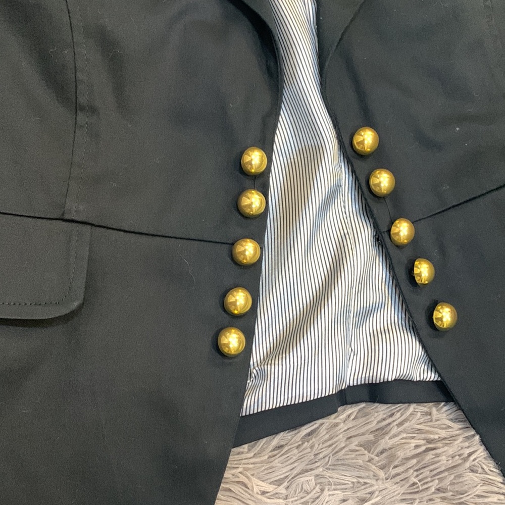 Blazer - Picture 3 of 5
